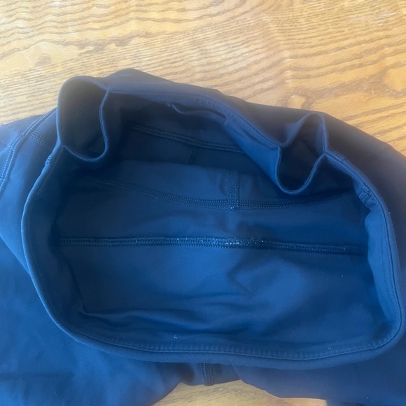 Lululemon Smooth Stride Mesh Crops size 6 Black - Picture 11 of 12